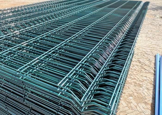 녹슬지 않는 50x150mm 와이어 메쉬 보안용 펜스 Pvc는 용접된 그리드를 코팅했습니다