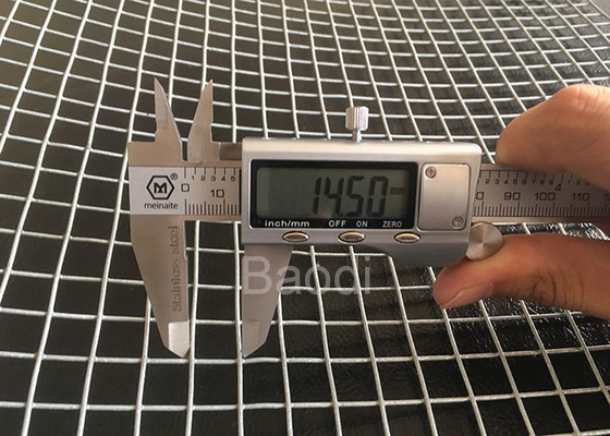 정원을 위한 1.36mm 철망사 Rolls 직류 전기를 통한 용접된 12.7mm 크기